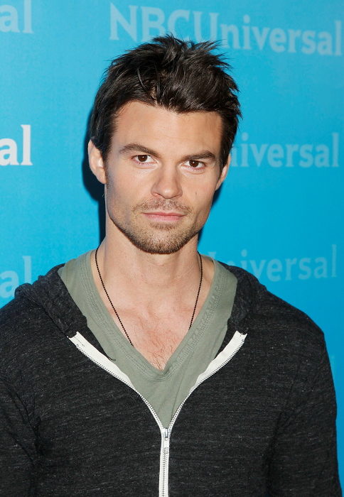 Daniel-NBC-Universal-Summer-Press-Day-April-18-2012-daniel-gillies-30621301-484-700